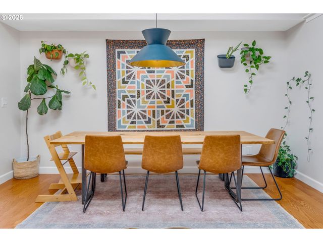 1634 Sw Spring Garden St, Portland, OR 97219