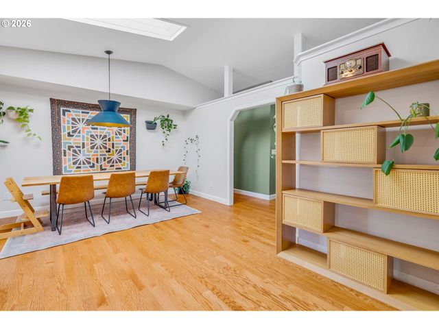 1634 Sw Spring Garden St, Portland, OR 97219