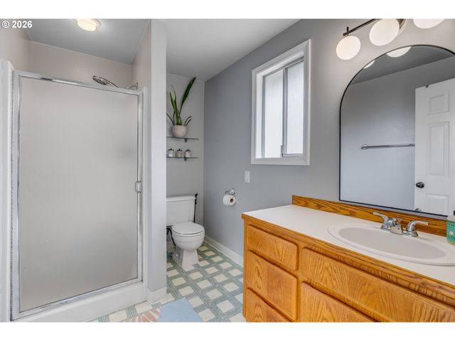 1634 Sw Spring Garden St, Portland, OR 97219