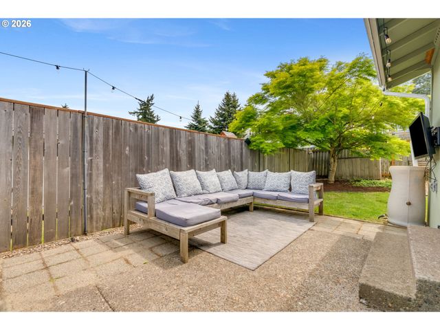 1634 Sw Spring Garden St, Portland, OR 97219