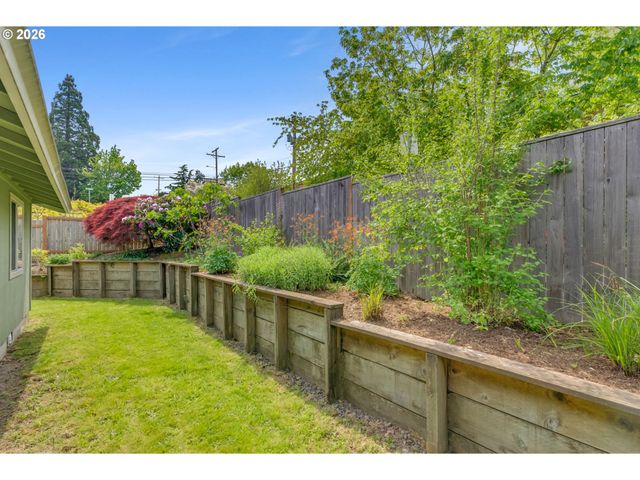 1634 Sw Spring Garden St, Portland, OR 97219