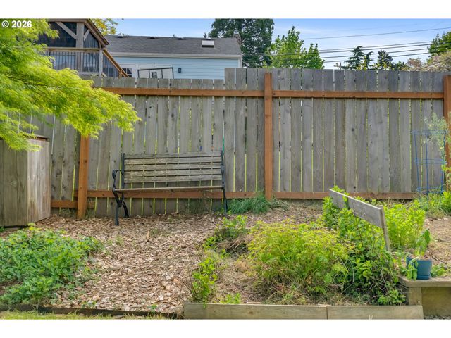 1634 Sw Spring Garden St, Portland, OR 97219