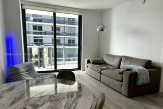 45 SW 9th St 3107, Miami, FL 33130