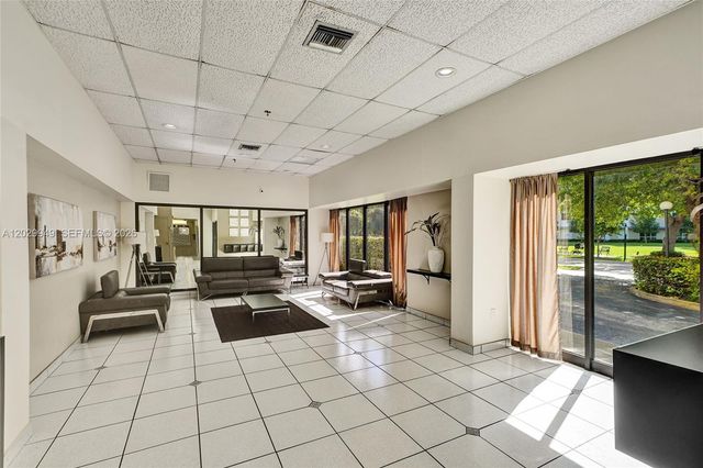 17500 N Bay Rd S403, Sunny Isles Beach, FL 33160
