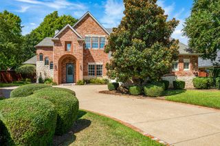 3807 Blue Forest Drive, Arlington, TX 76001