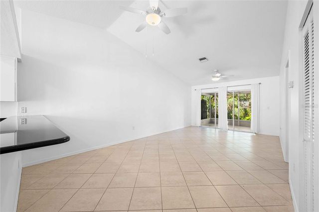 630 N JEFFERSON AVENUE 19, Sarasota, FL 34237