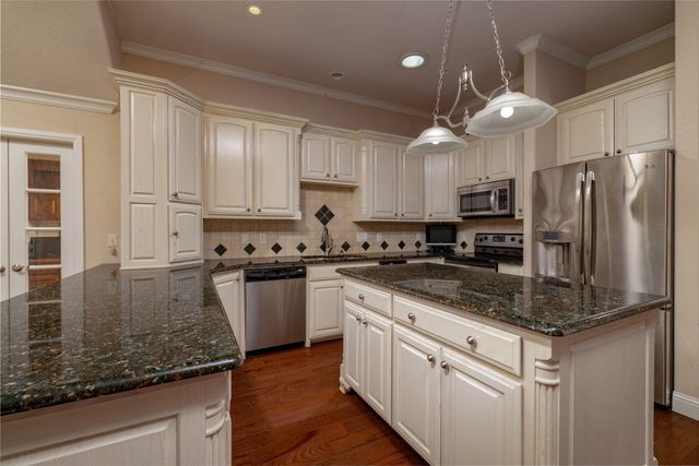 603 Runaway Bay Drive, Runaway Bay, TX 76426