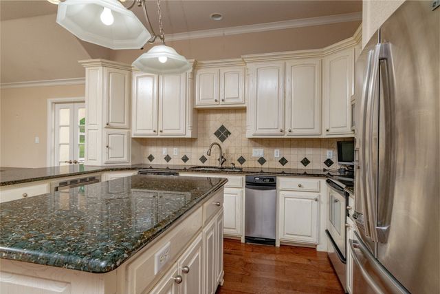 603 Runaway Bay Drive, Runaway Bay, TX 76426