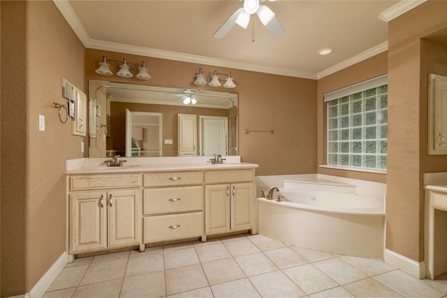 603 Runaway Bay Drive, Runaway Bay, TX 76426