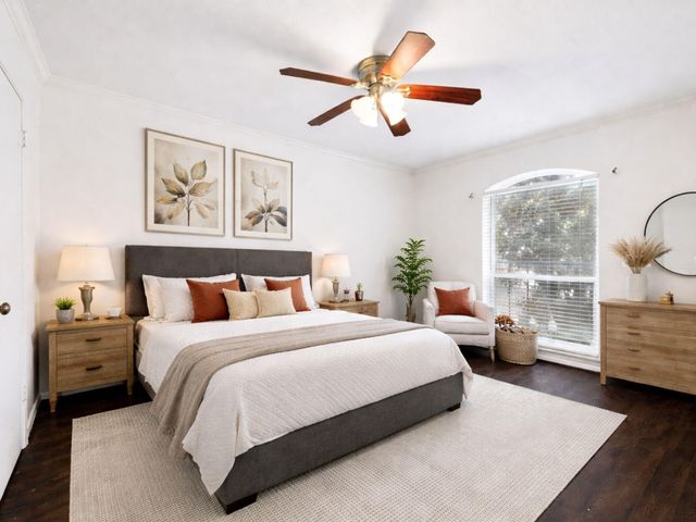 7575 Katy Freeway 103, Houston, TX 77024