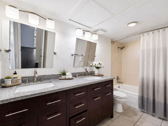 7575 Katy Freeway 103, Houston, TX 77024