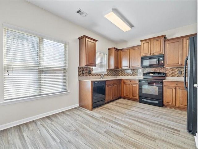 472 Tufton Trail SE, Atlanta, GA 30354