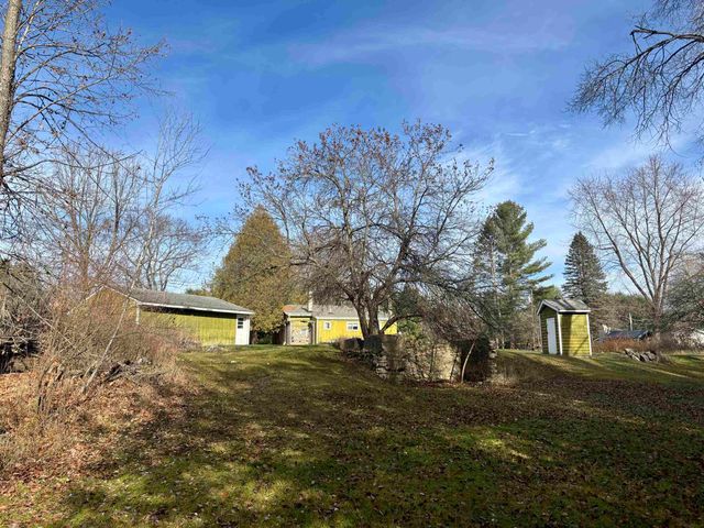 421 W Washington Road, Farwell, MI 48622