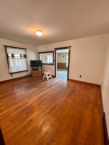 421 W Washington Road, Farwell, MI 48622