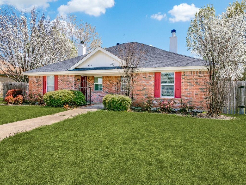 980 Meadow Circle S, Keller, TX 76248
