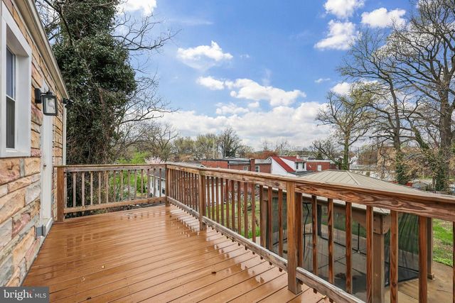 1404 BEAVER HEIGHTS LN, Capitol Heights, MD 20743