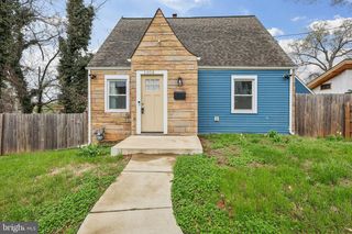 1404 BEAVER HEIGHTS LN, Capitol Heights, MD 20743