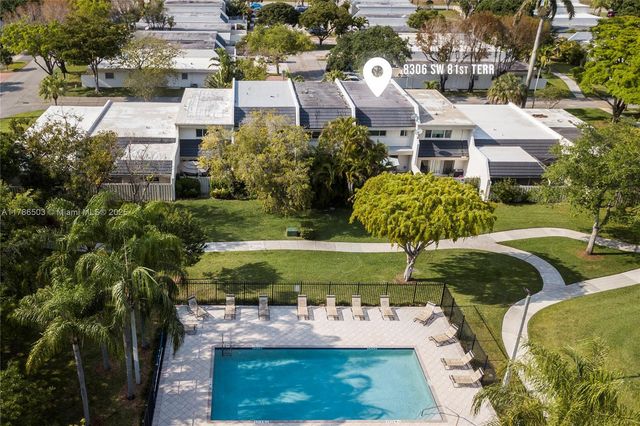 8306 SW 81st Ter, Miami, FL 33143