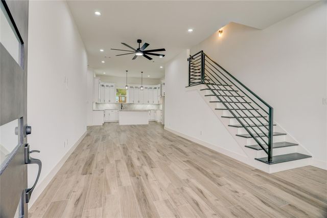 6814 Hartland Avenue, Houston, TX 77055