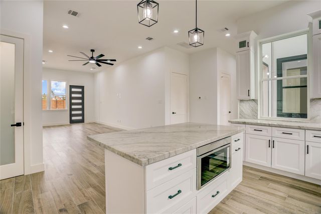 6814 Hartland Avenue, Houston, TX 77055