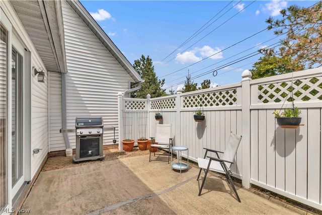 363 Northcoast Point Drive, Eastlake, OH 44095