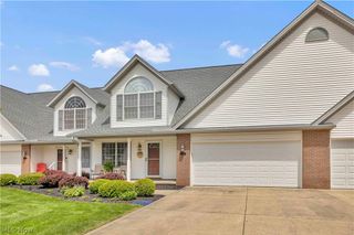 363 Northcoast Point Drive, Eastlake, OH 44095