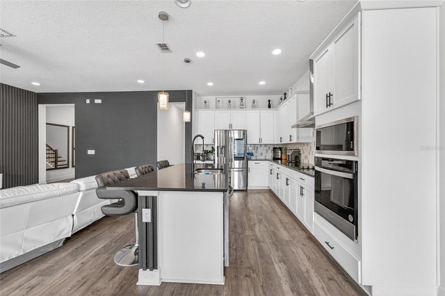 19076 PLANETREE STREET, Orlando, FL 32827