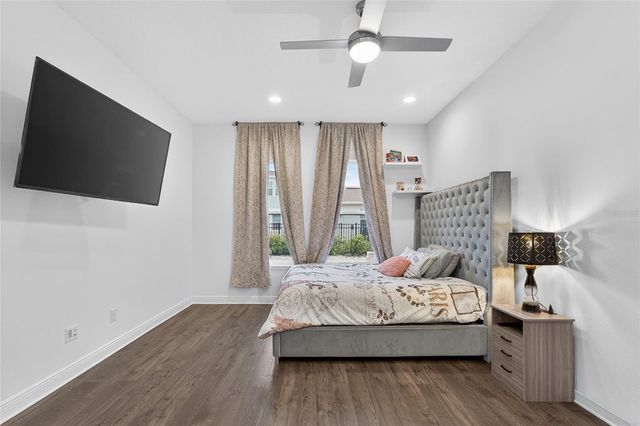 19076 PLANETREE STREET, Orlando, FL 32827