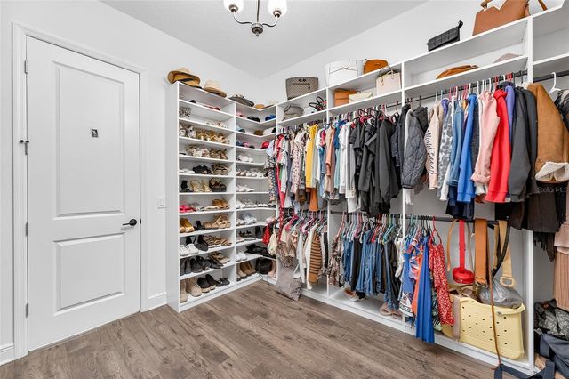 19076 PLANETREE STREET, Orlando, FL 32827