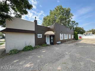1318 S Campbell Road, Royal Oak, MI 48067
