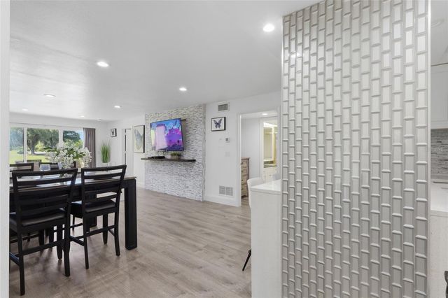 29300 BAY HOLLOW DRIVE 3257, Wesley Chapel, FL 33543