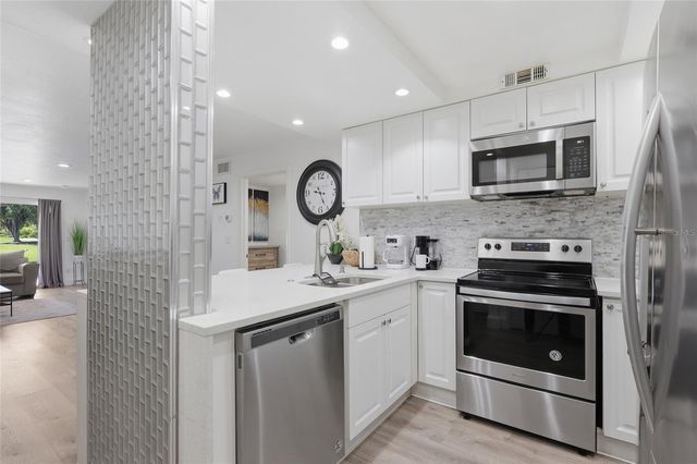 29300 BAY HOLLOW DRIVE 3257, Wesley Chapel, FL 33543