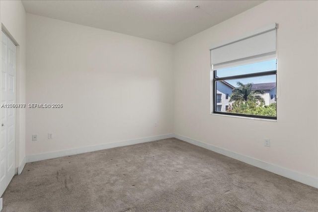 8031 NW 104th Avenue 31, Doral, FL 33178