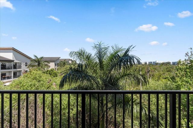 8031 NW 104th Avenue 31, Doral, FL 33178