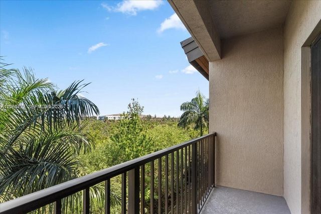 8031 NW 104th Avenue 31, Doral, FL 33178