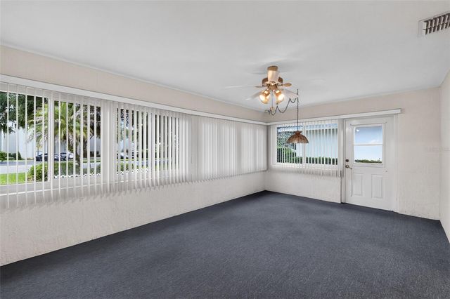 110 MORNING GLORY CIRCLE, Winter Haven, FL 33884