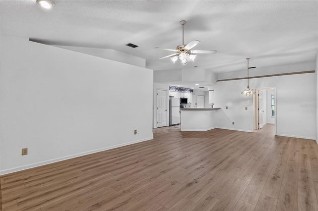 110 MORNING GLORY CIRCLE, Winter Haven, FL 33884