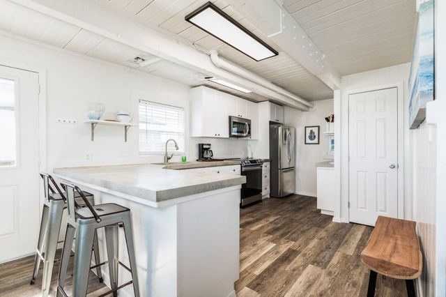 2730 Swan Court, Surfside Beach, TX 77541