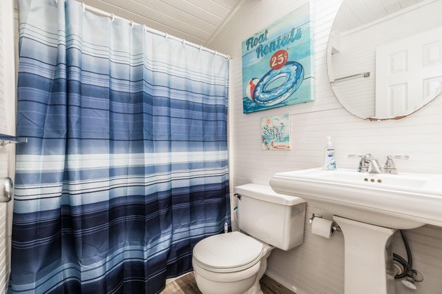 2730 Swan Court, Surfside Beach, TX 77541