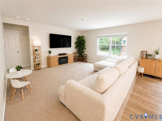 7754 Lovegrass Ter, New Kent, VA 23124