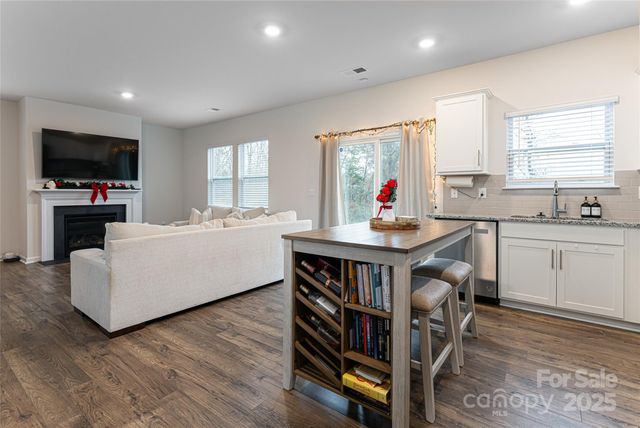 518 Jaca Lane, Arden, NC 28704