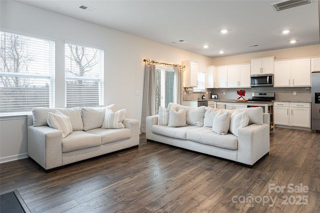 518 Jaca Lane, Arden, NC 28704