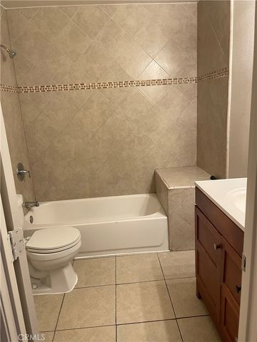 6141 Marbrisa D, Huntington Park, CA 90255