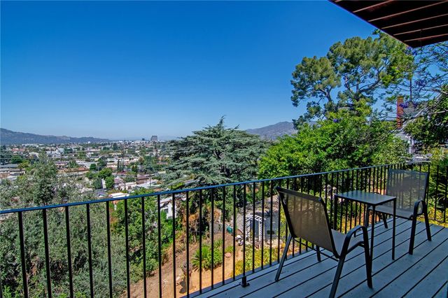 934 Highline Road, Glendale, CA 91205