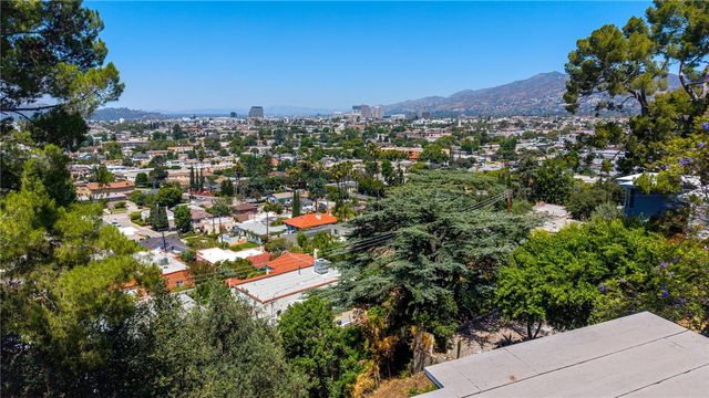 934 Highline Road, Glendale, CA 91205