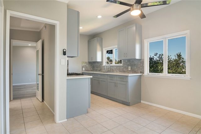 934 Highline Road, Glendale, CA 91205