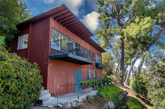 934 Highline Road, Glendale, CA 91205