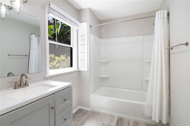 934 Highline Road, Glendale, CA 91205