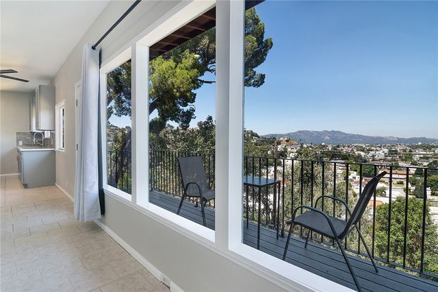 934 Highline Road, Glendale, CA 91205