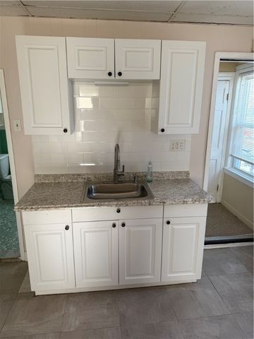 45 Yale Avenue, Providence, RI 02908